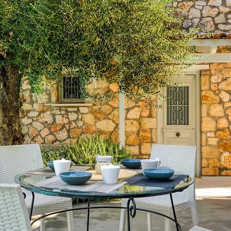 Archontiko Makris Gialos (Zakynthos)