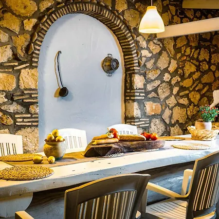 Archontiko Villa *